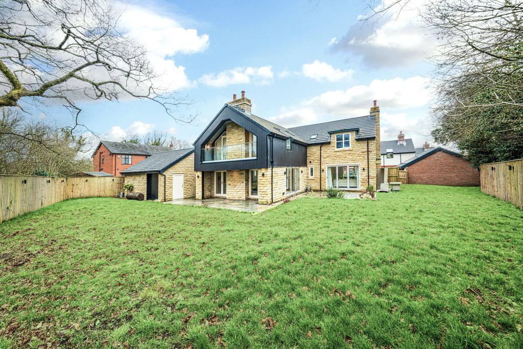 6 Barn Croft Hoghton